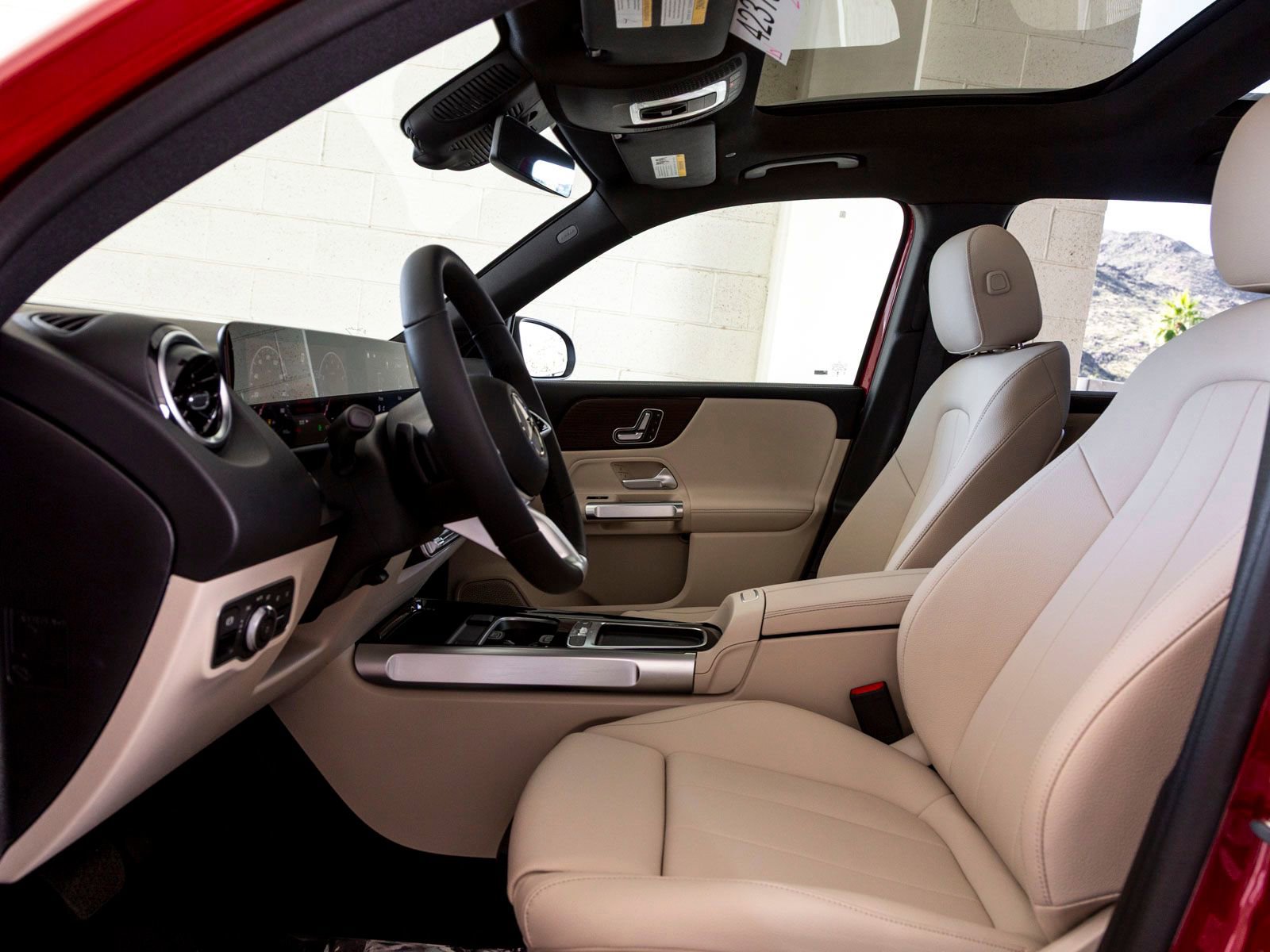 Used 2026 Mercedes-Benz GLB 250 image 16