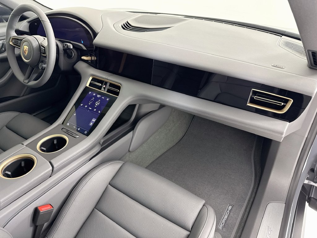 New 2026 Porsche Taycan AWD/4WD image 30