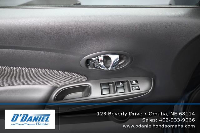 Used 2015 Nissan Versa SV FWD image 24