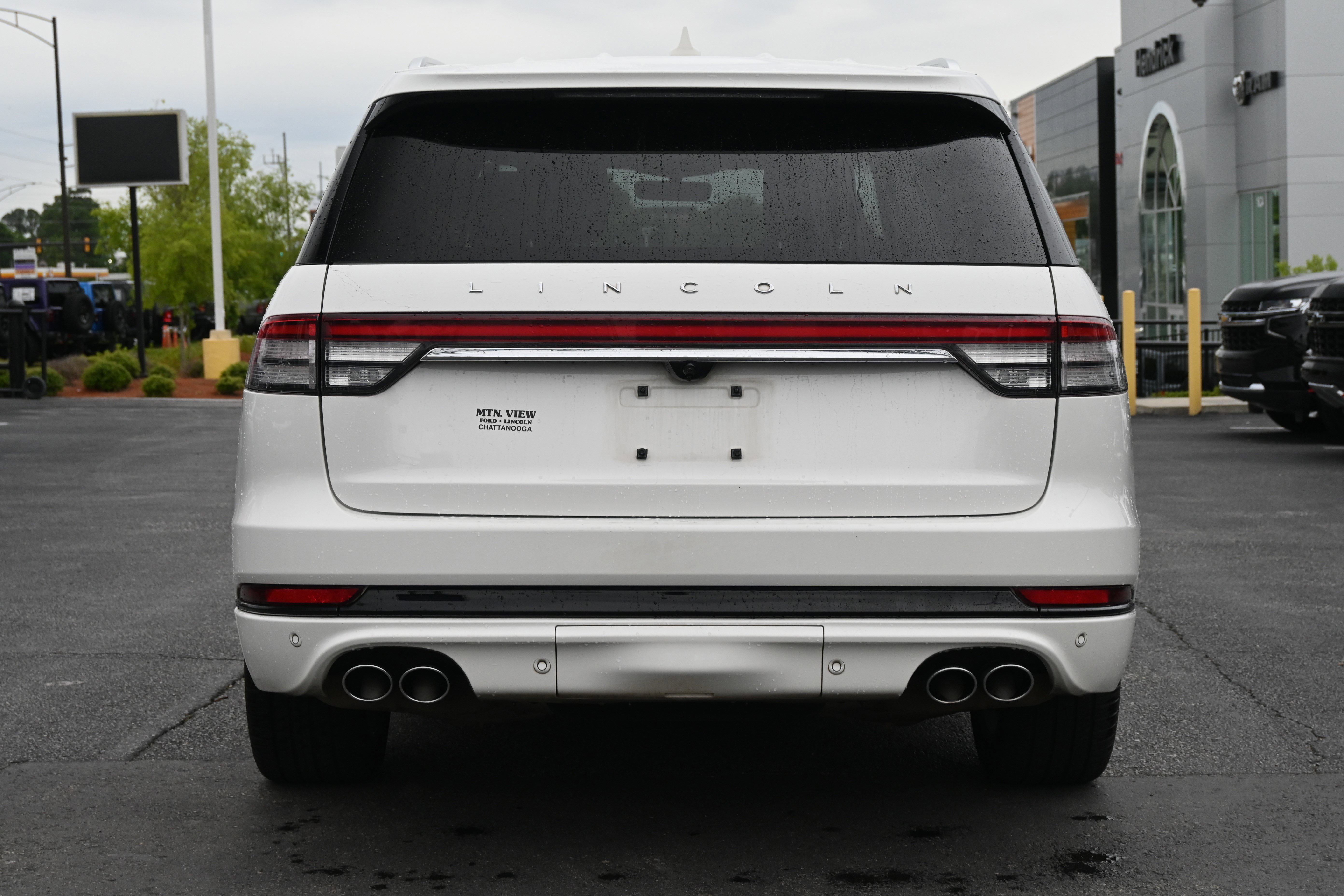 Used 2021 Lincoln Aviator Grand Touring w/ Equipment Group 302A AWD/4WD image 11