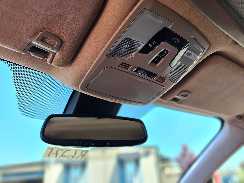 Used 2019 Toyota Sienna XLE w/ XLE Navigation Package image 33