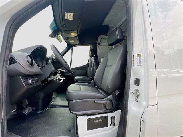 New 2025 Mercedes-Benz Sprinter 2500 image 4