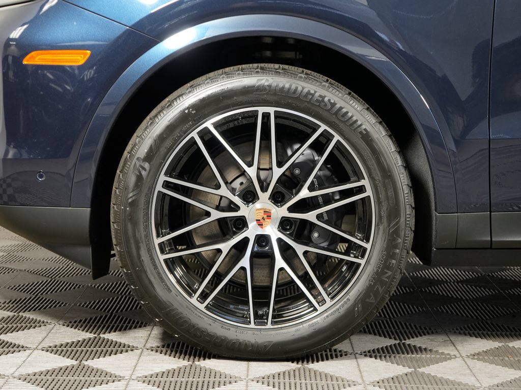 New 2026 Porsche Cayenne AWD/4WD image 13