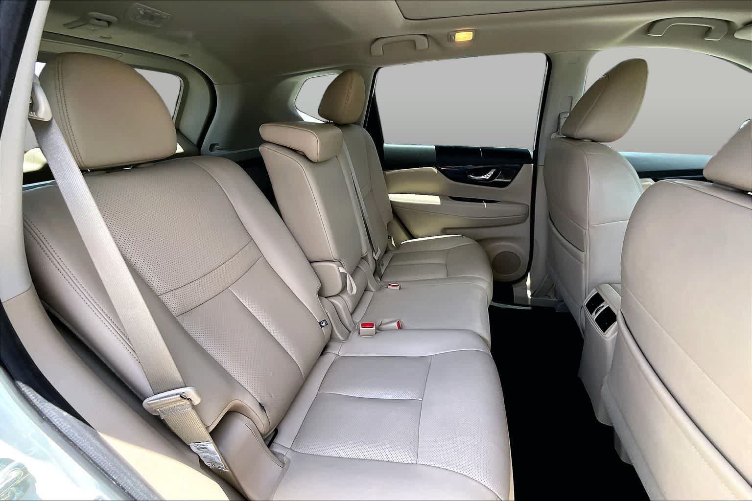 Used 2020 Nissan Rogue SL w/ Premium Package FWD image 20