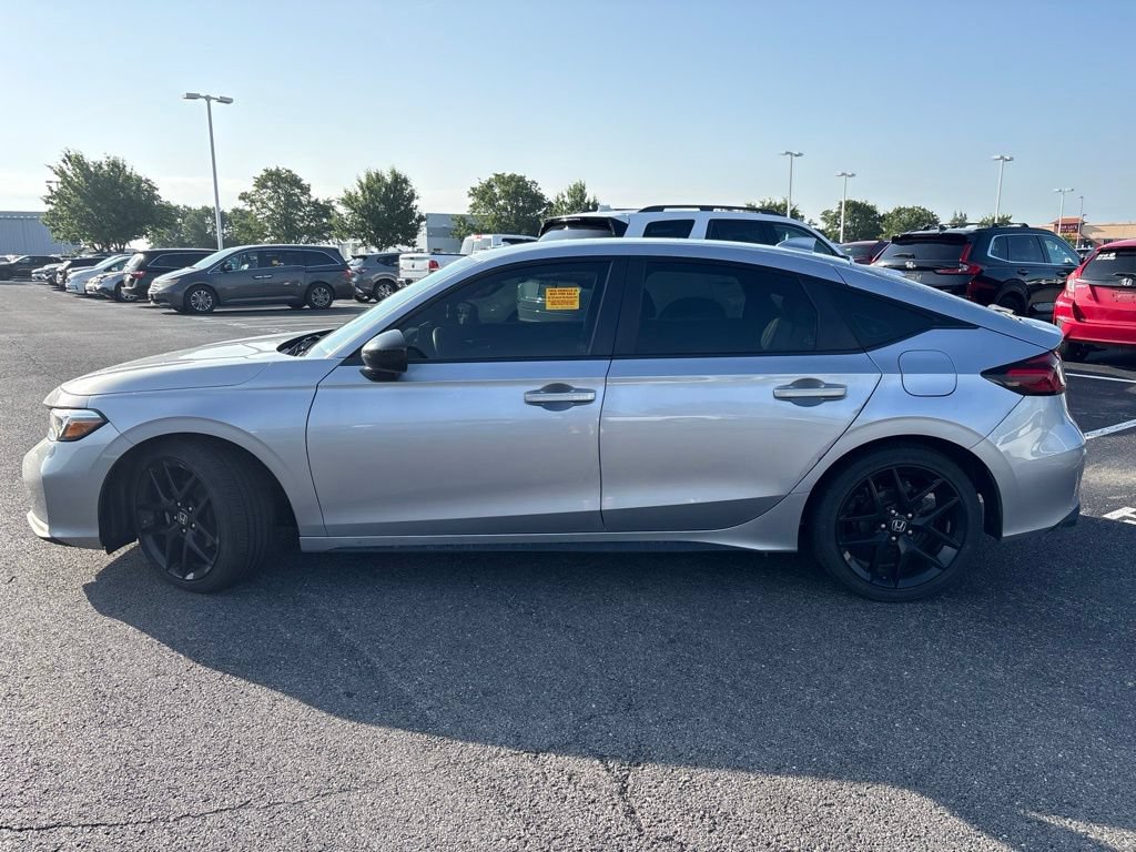 Used 2025 Honda Civic Sport image 6