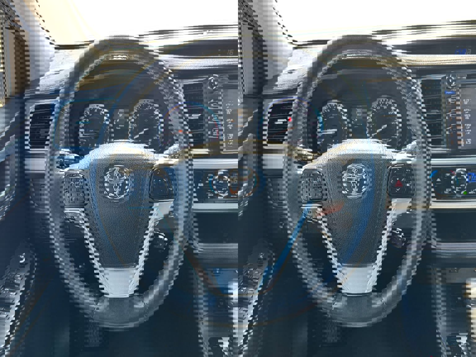 Used 2015 Toyota Highlander XLE image 13