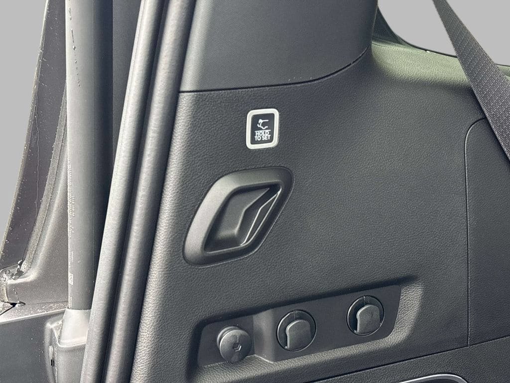 New 2026 Jeep Grand Wagoneer Limited AWD/4WD image 4