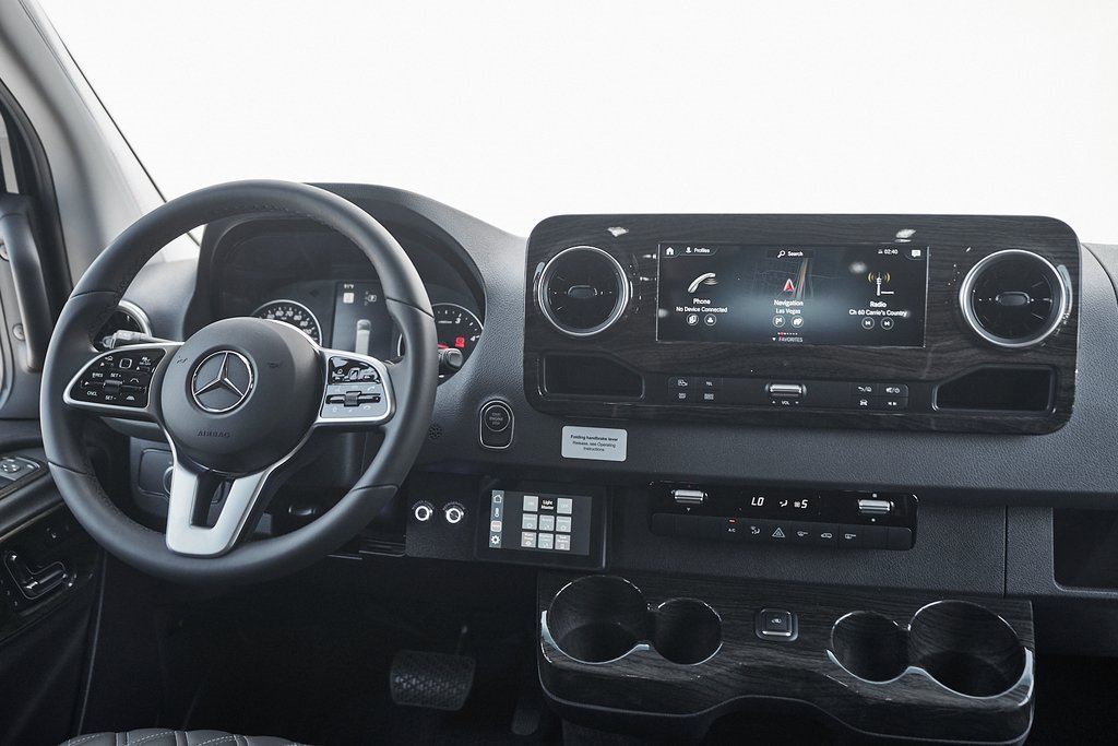 Used 2024 Mercedes-Benz Sprinter 3500 w/ Parking Package image 44