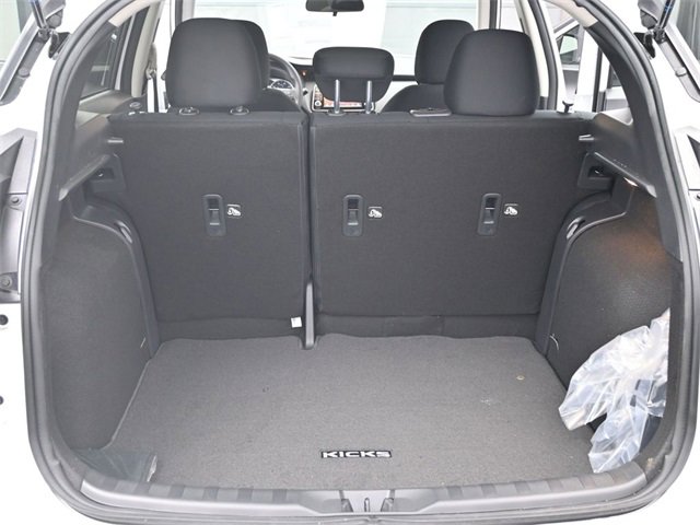 Used 2025 Nissan Kicks Play S image 18