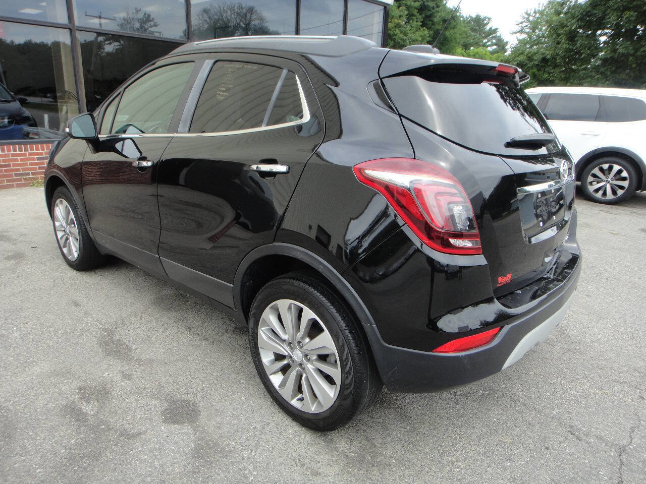 Used 2019 Buick Encore Preferred image 6