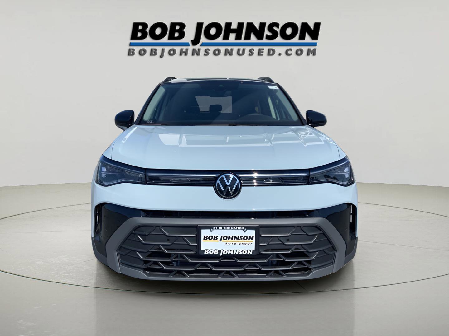 Used 2025 Volkswagen Taos SE image 2