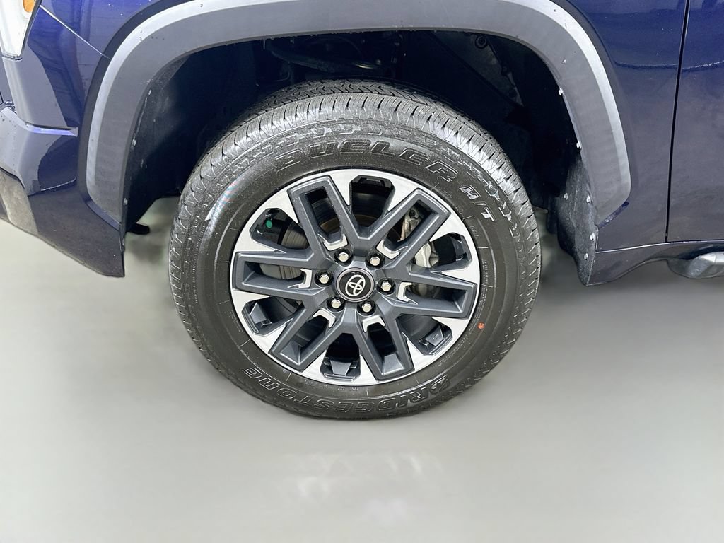 Used 2023 Toyota Tundra SR5 w/ SR5 Convenience Package AWD/4WD image 8