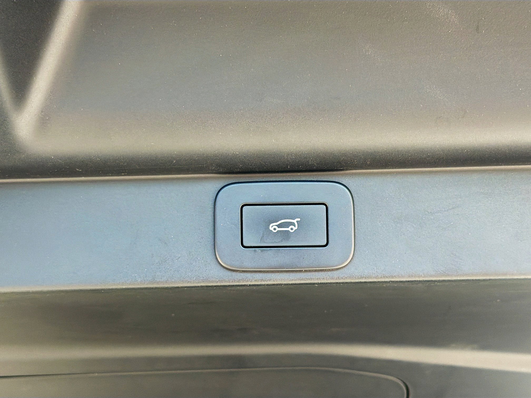 Used 2024 Land Rover Range Rover Long Wheelbase SE image 14