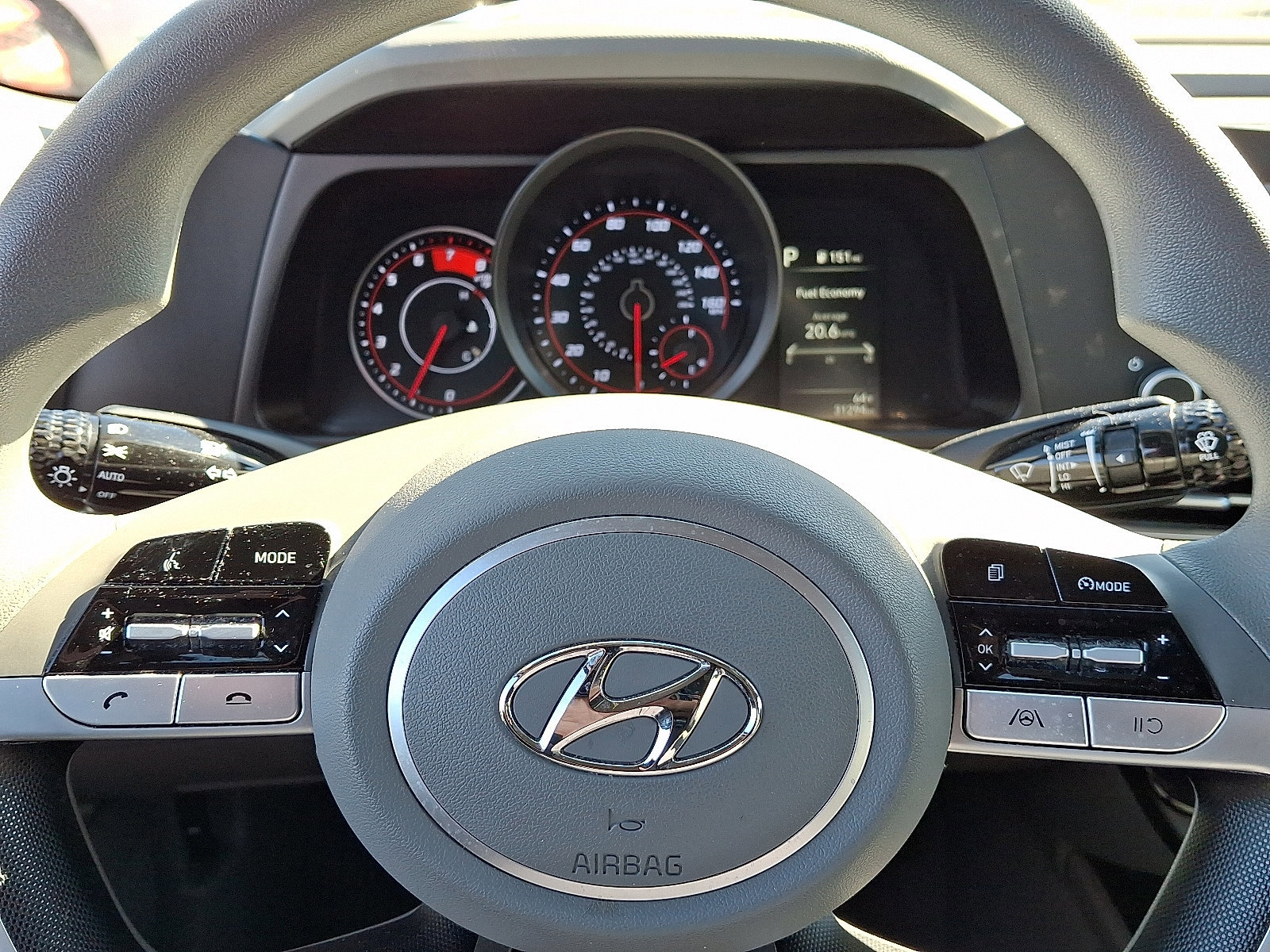 Certified 2023 Hyundai Elantra SEL image 18