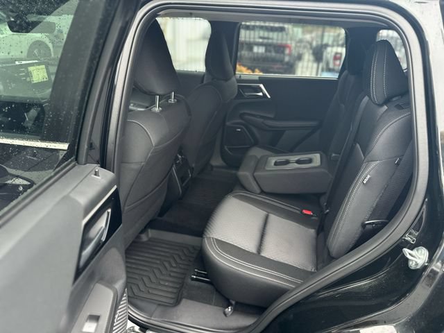 Used 2025 Mitsubishi Outlander ES FWD image 23