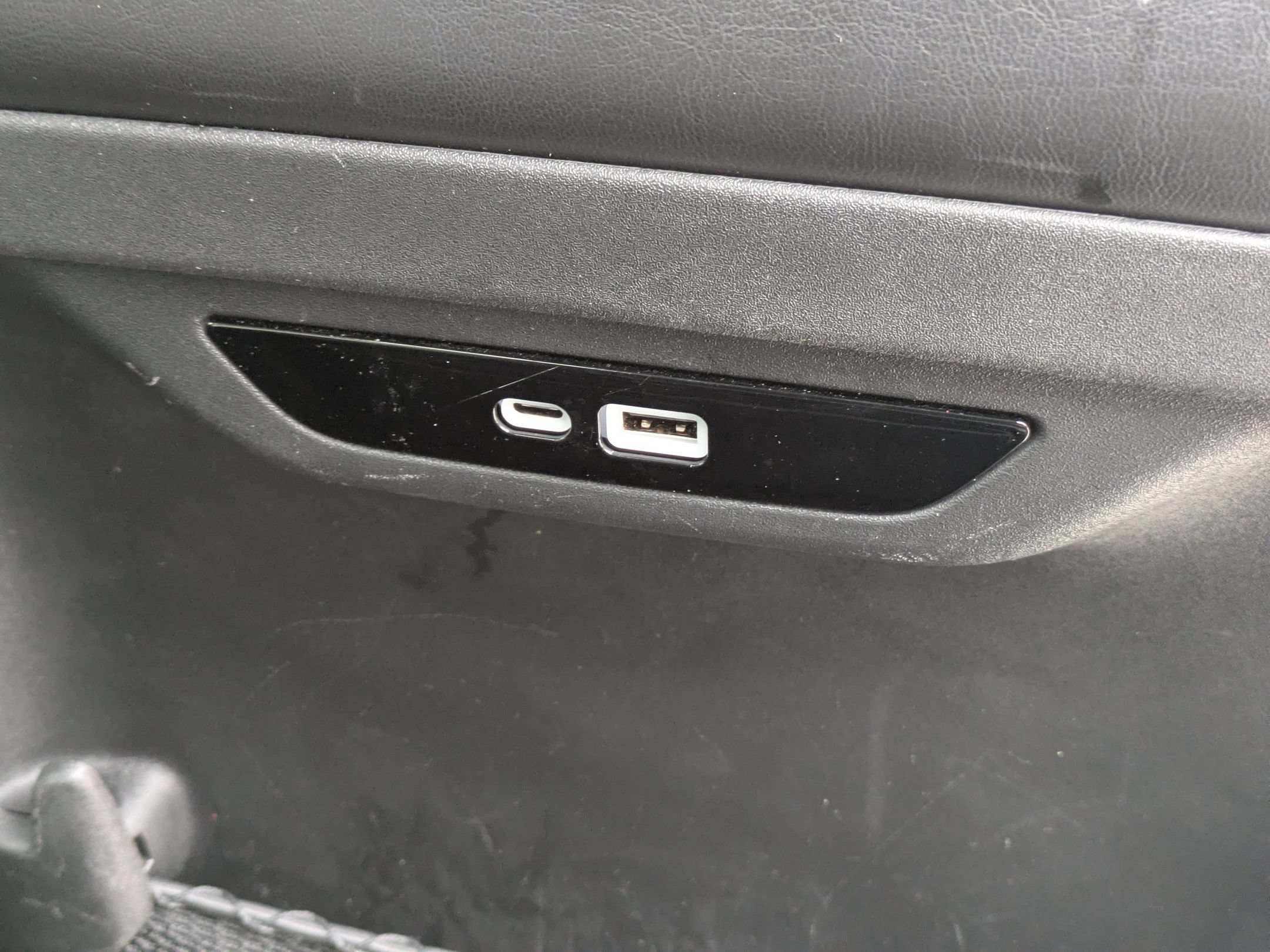 Used 2024 Chrysler Pacifica Touring-L FWD image 30