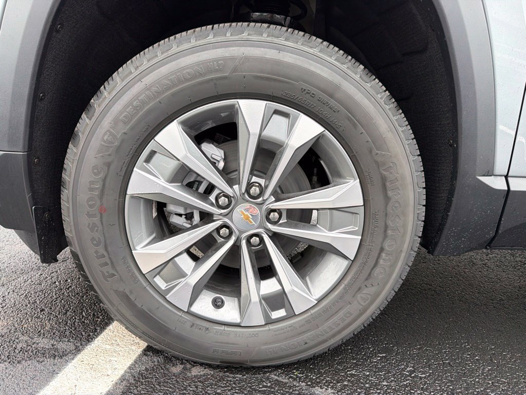 New 2027 Chevrolet Equinox LT w/ Convenience Package II FWD image 16