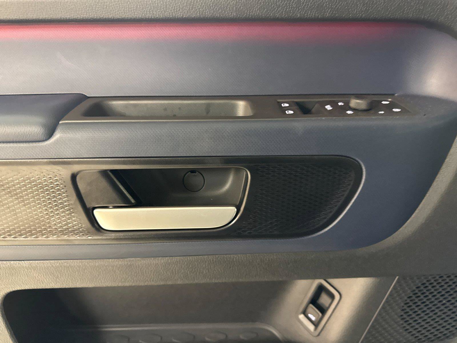 New 2025 Volkswagen ID. Buzz Pro S RWD image 10