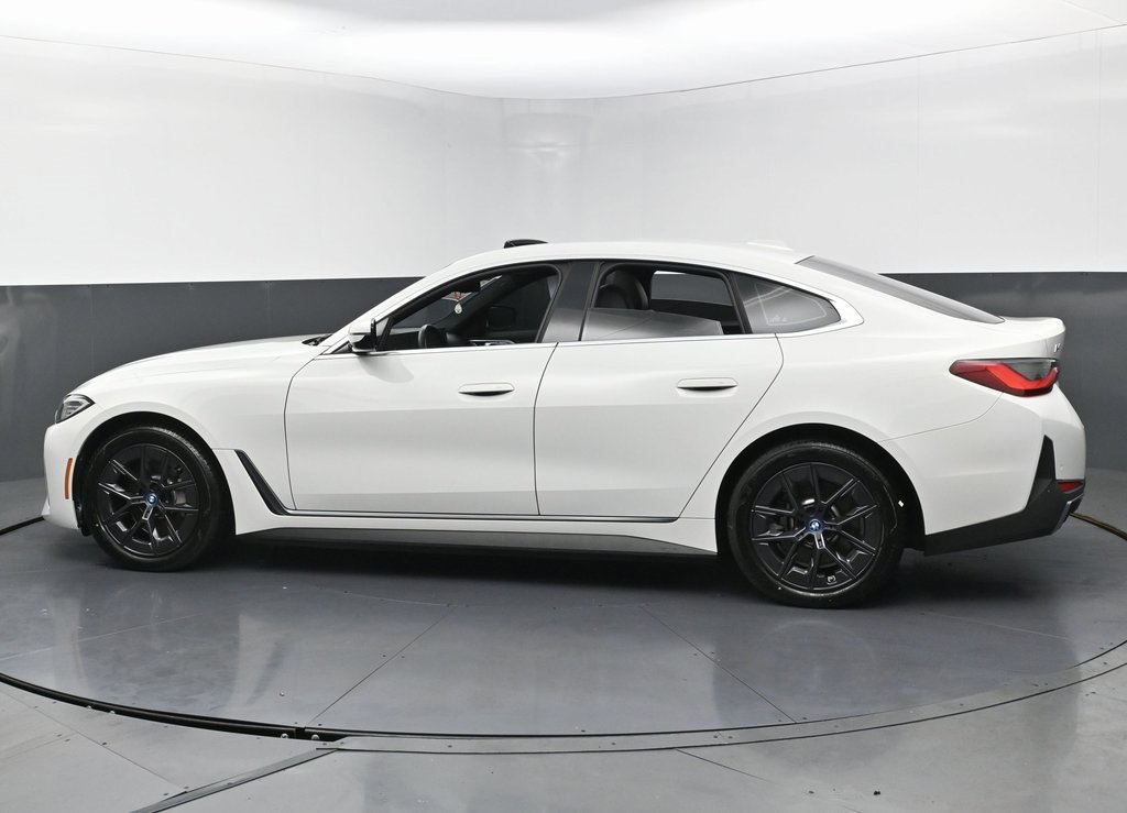 Used 2022 BMW i4 eDrive40 w/ Premium Package image 7