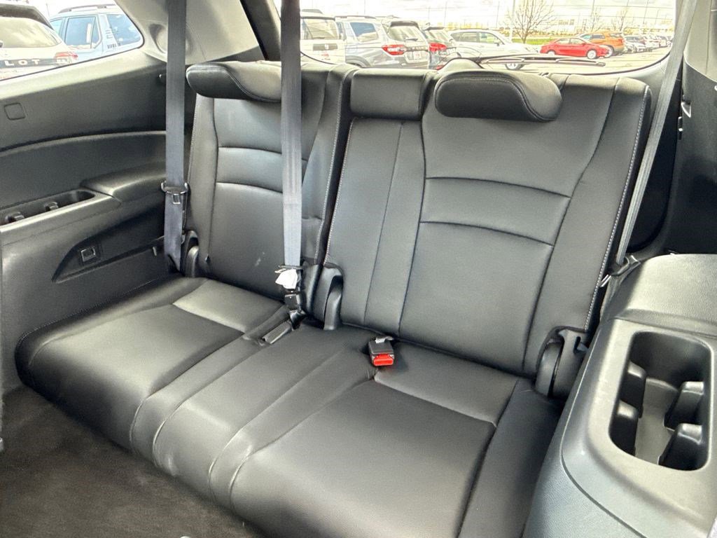 Certified 2022 Honda Pilot Touring image 18