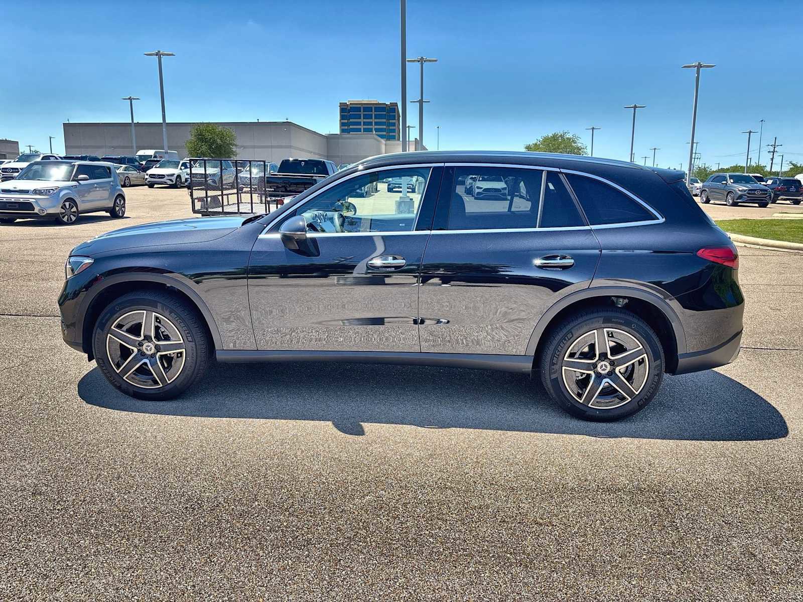 Certified 2026 Mercedes-Benz GLC 300 4MATIC image 5