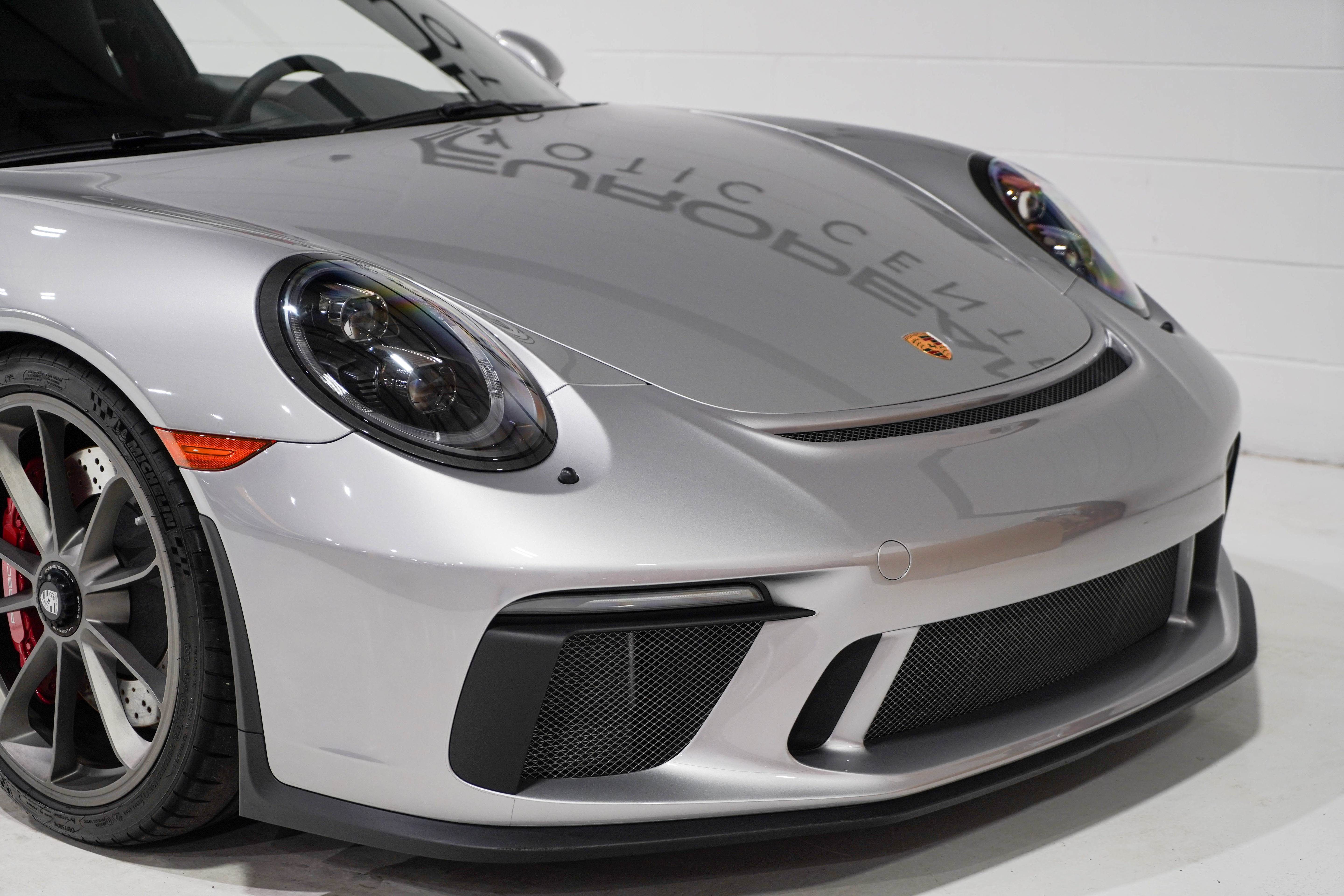 Used 2018 Porsche 911 GT3 RWD image 22