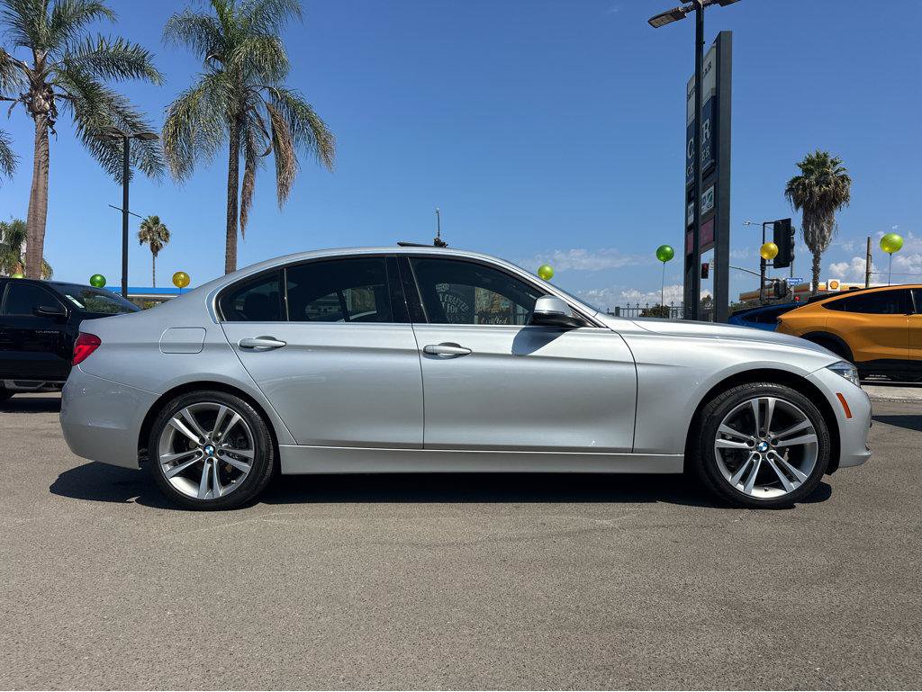 Used 2018 BMW 330i Sedan w/ Premium Package RWD image 37