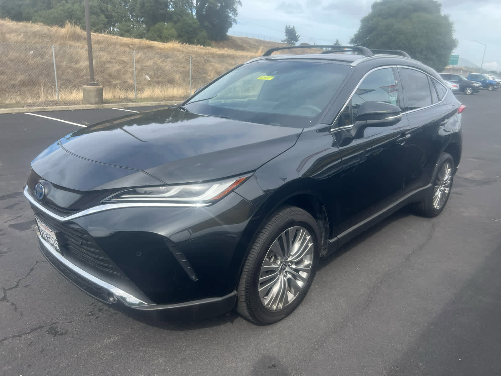 Certified 2024 Toyota Venza XLE AWD/4WD image 5