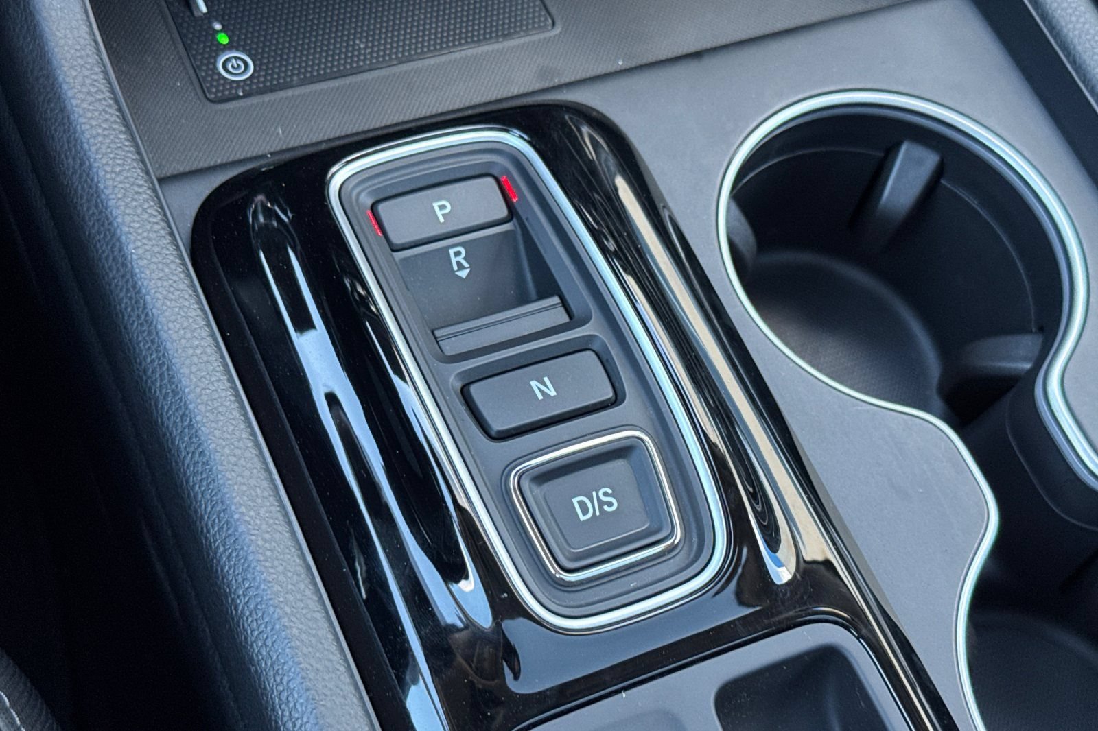 Used 2025 Honda Pilot Touring image 23