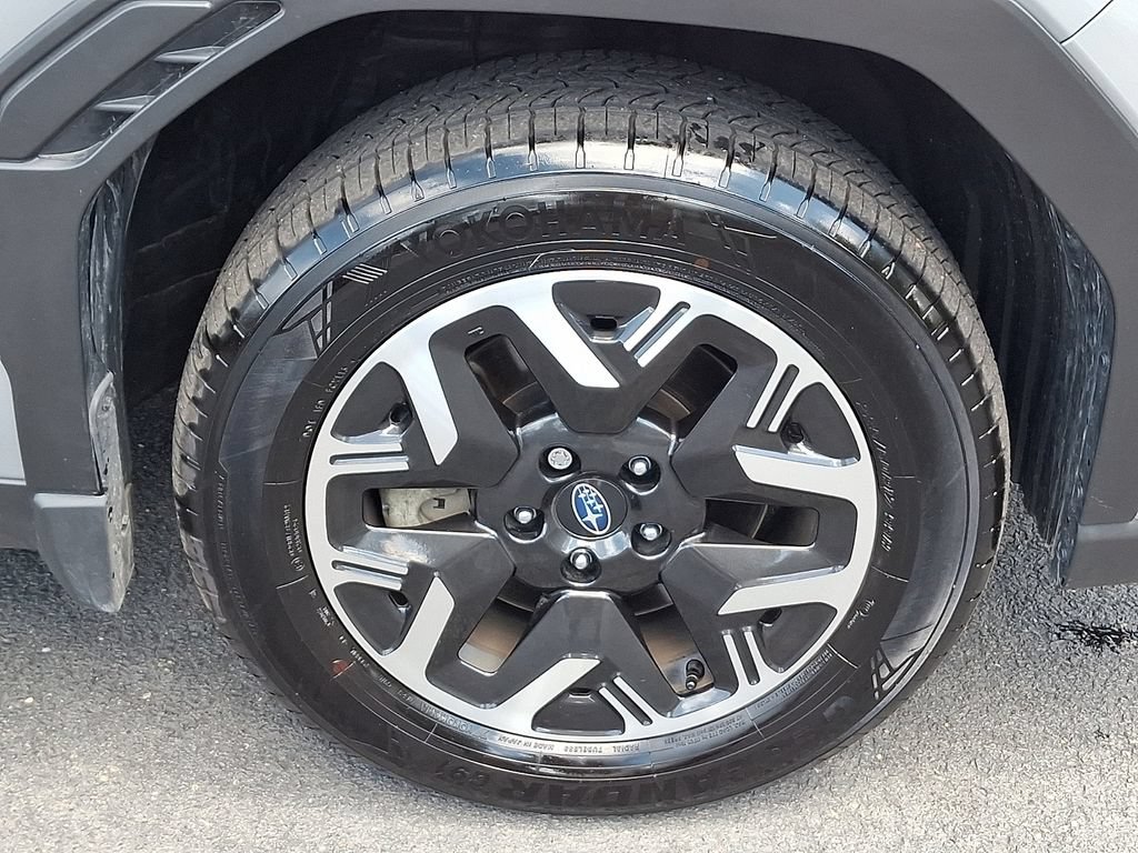 Used 2025 Subaru Forester Premium AWD/4WD image 8