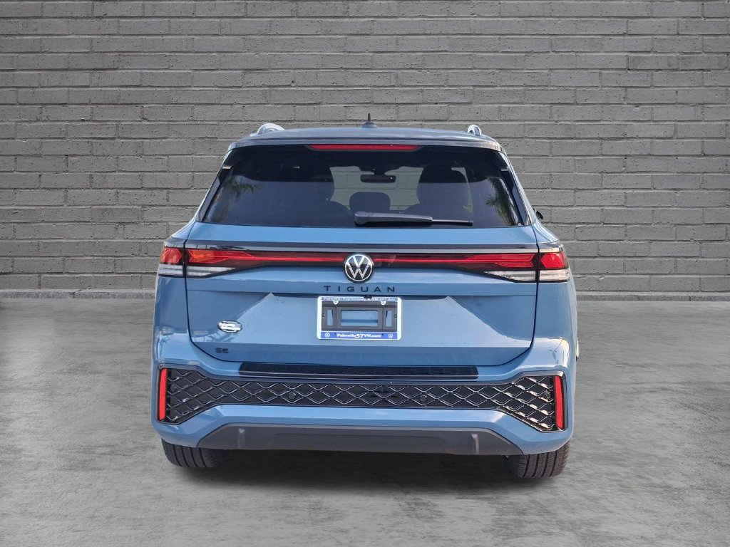 New 2026 Volkswagen Tiguan SE R-Line FWD image 4