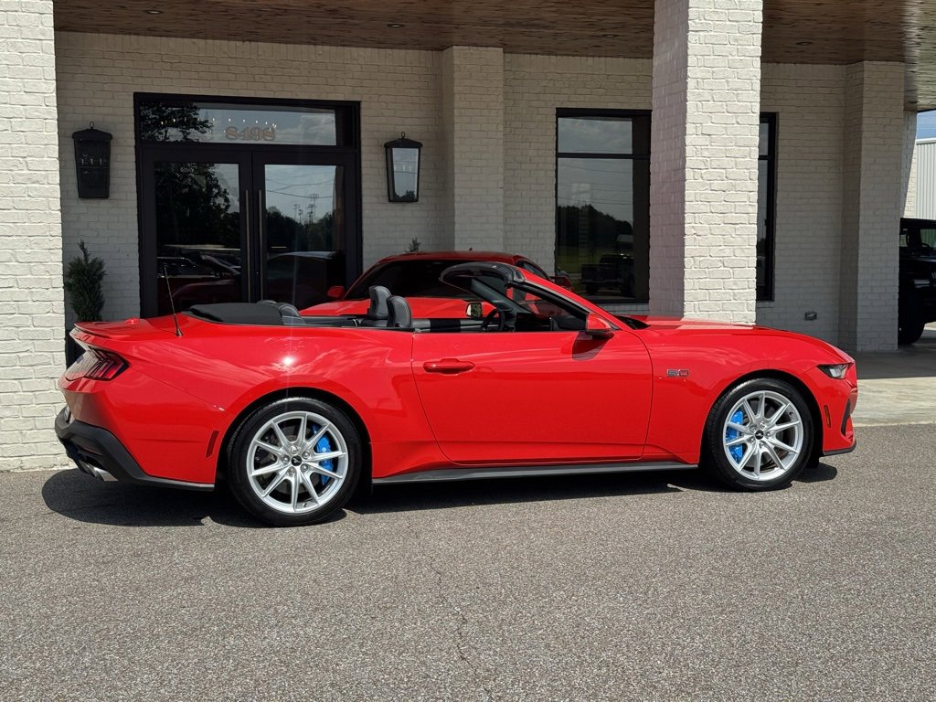 Used 2024 Ford Mustang GT Premium image 19