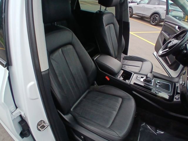 Used 2020 Audi Q5 2.0T Premium Plus w/ Premium Plus Package image 25
