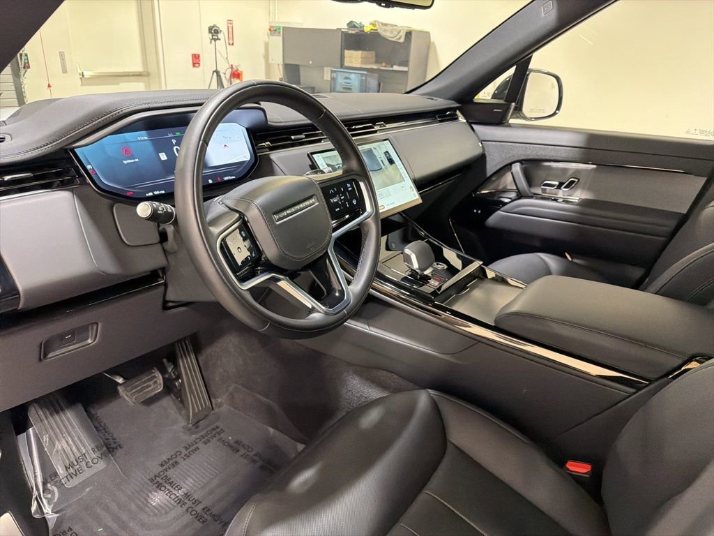 Used 2024 Land Rover Range Rover Sport SE AWD/4WD image 10