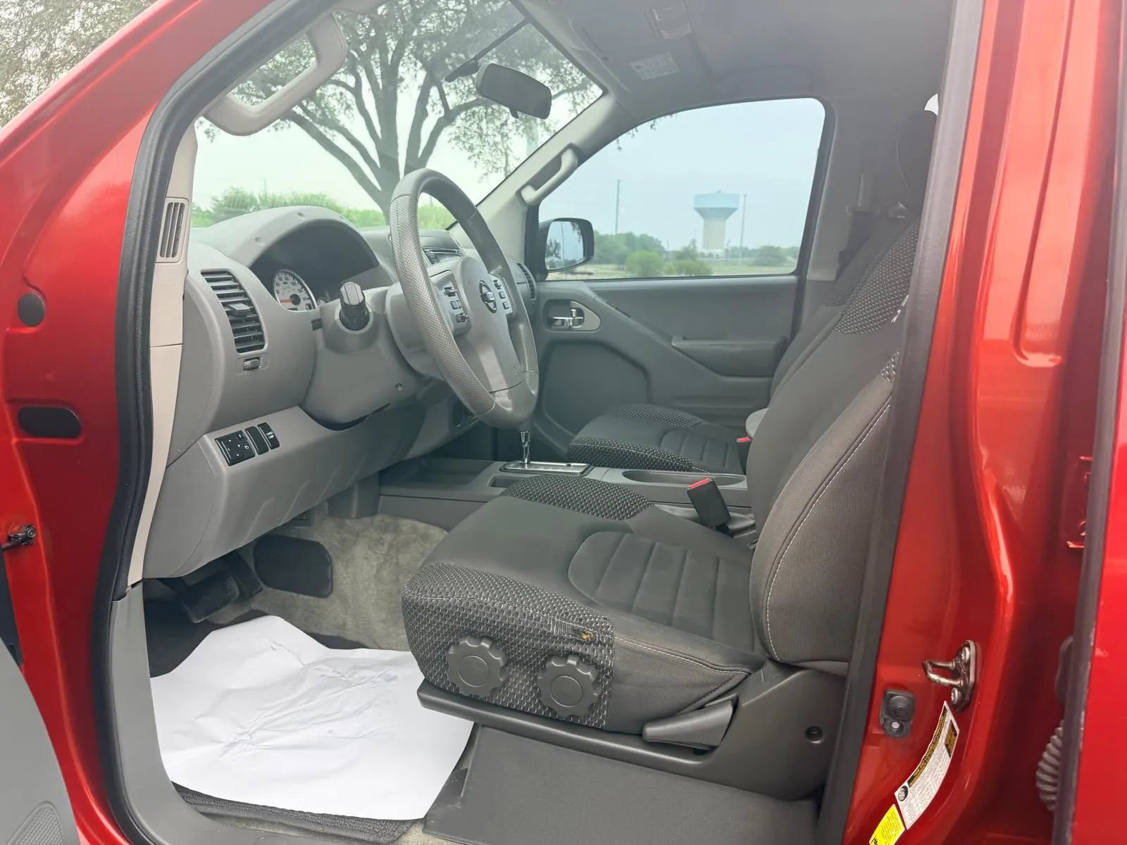 Used 2016 Nissan Frontier Desert Runner RWD image 14