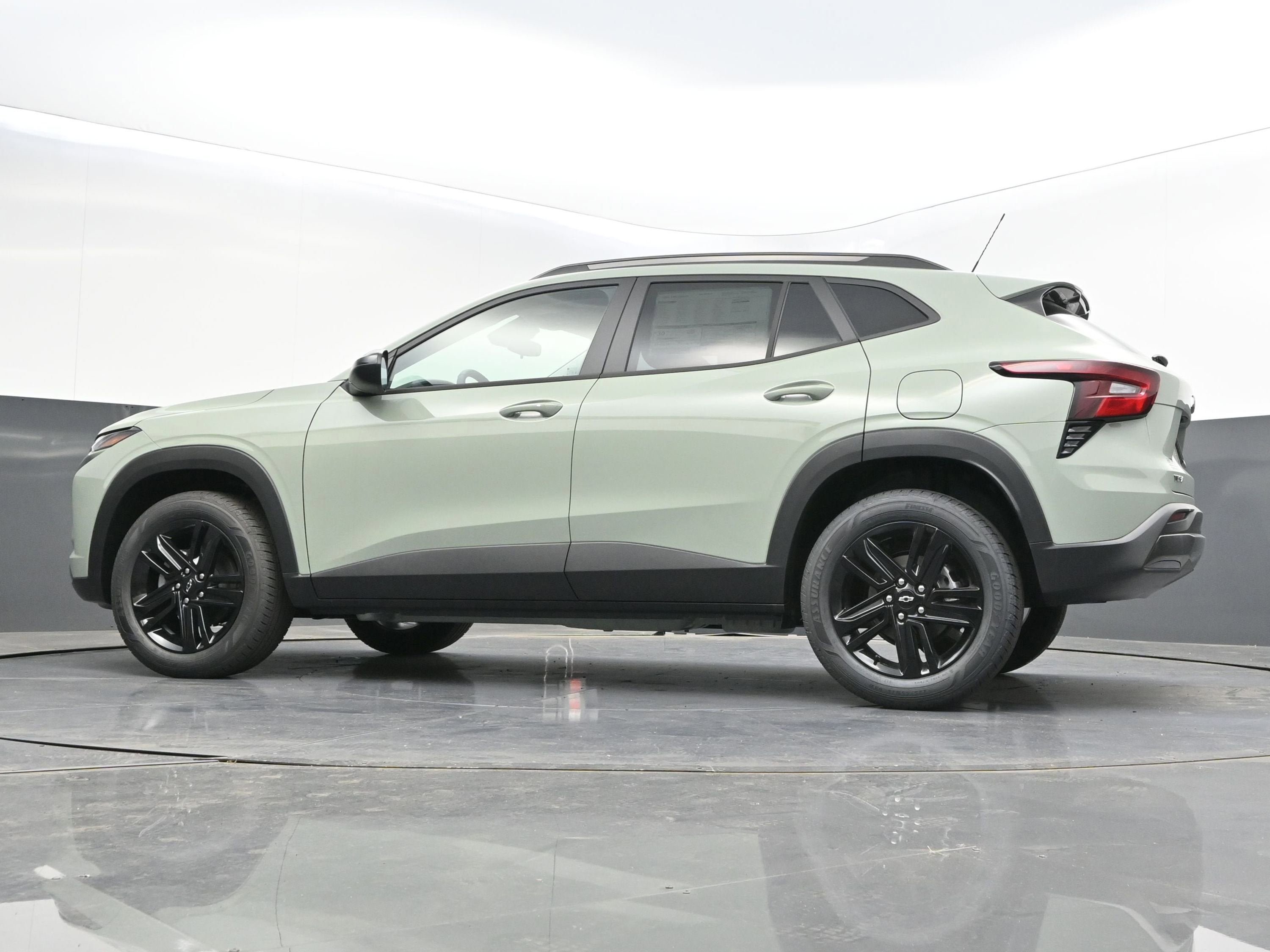 New 2026 Chevrolet Trax ACTIV FWD image 38