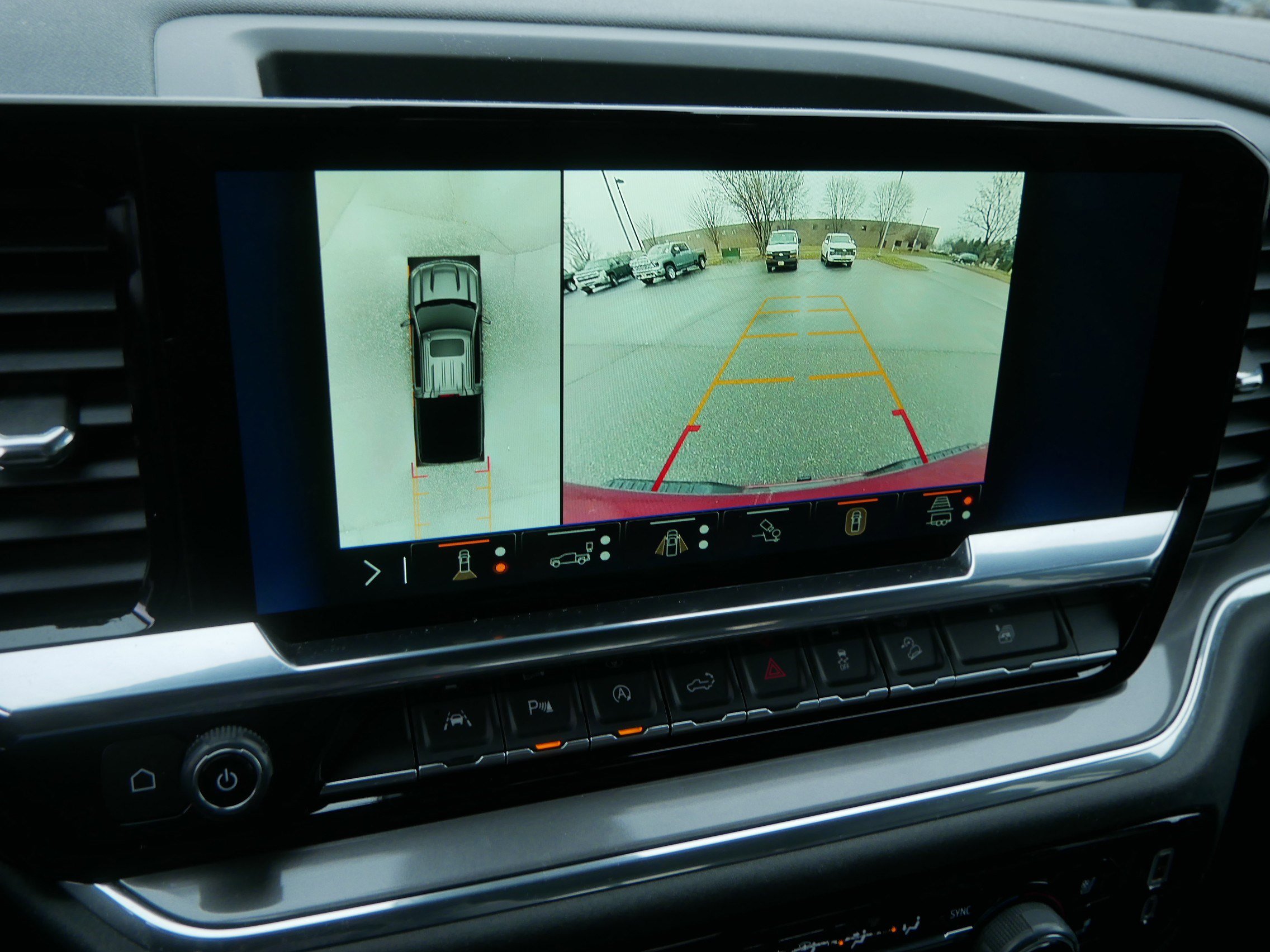 Certified 2025 Chevrolet Silverado 1500 High Country w/ Technology Package image 32