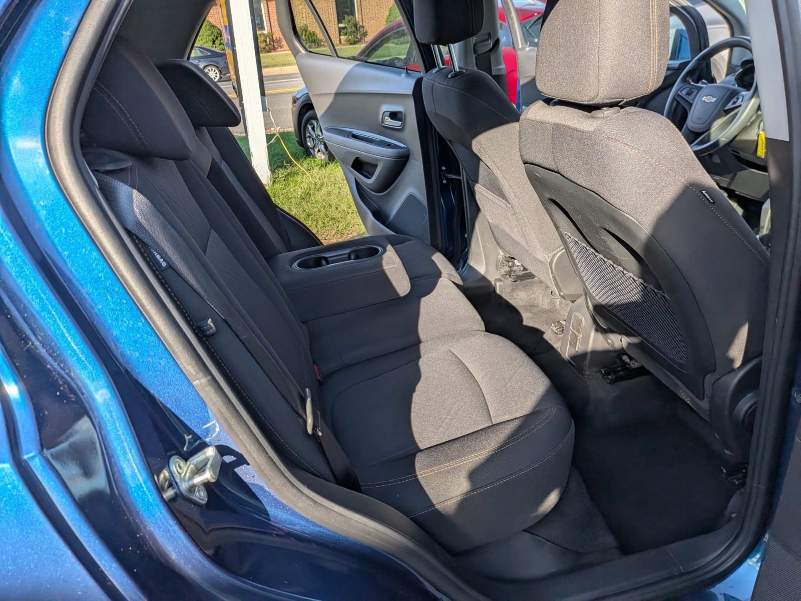Used 2020 Chevrolet Trax LT FWD image 33