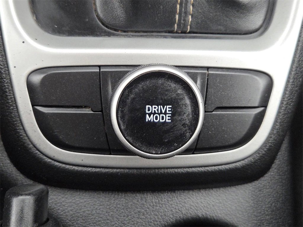 Used 2021 Hyundai Venue SEL w/ Cargo Package image 5