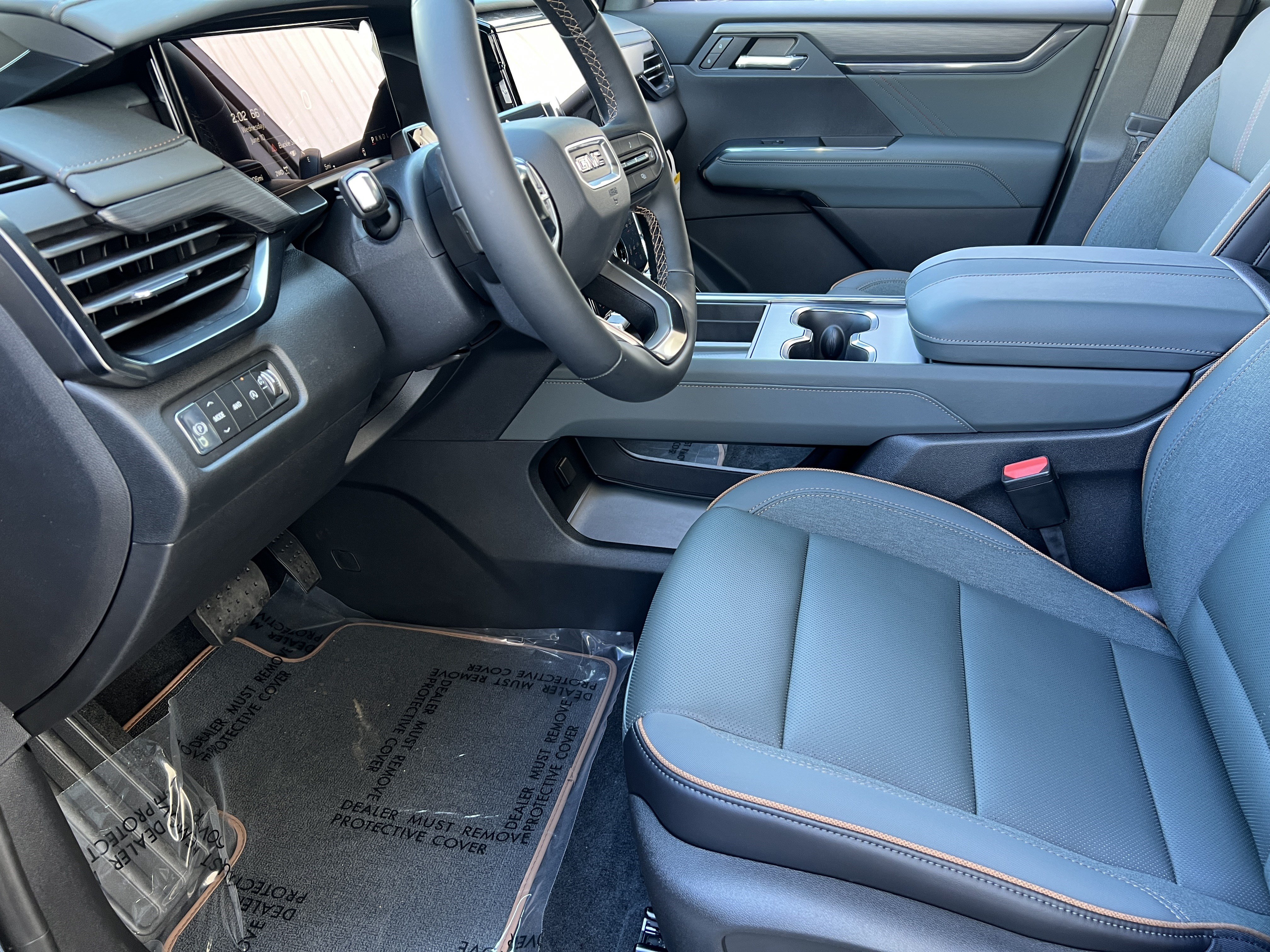 New 2026 GMC Acadia AT4 w/ Super Cruise Package AWD/4WD image 15