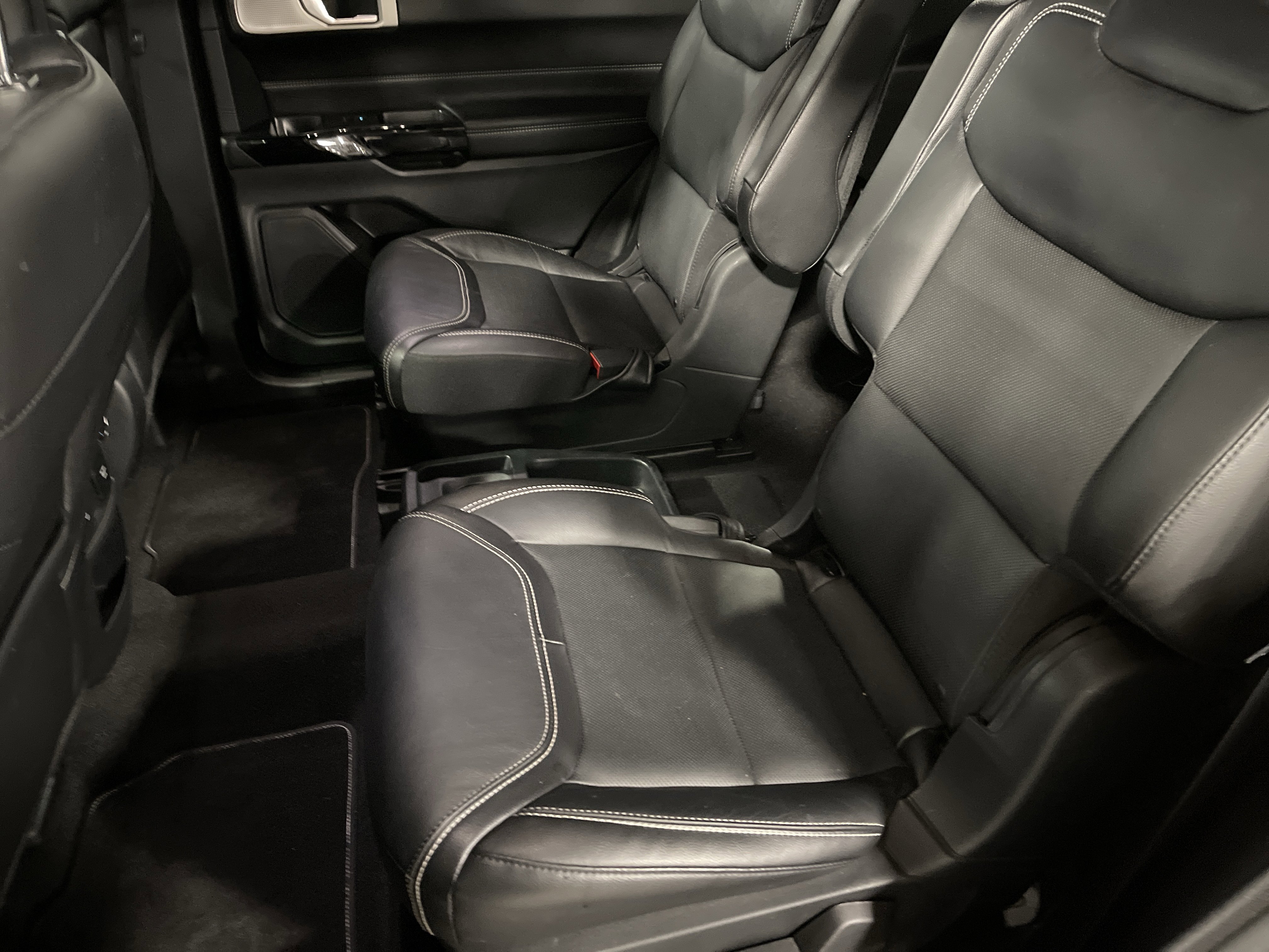 Used 2021 Ford Explorer ST w/ Equipment Group 401A image 13