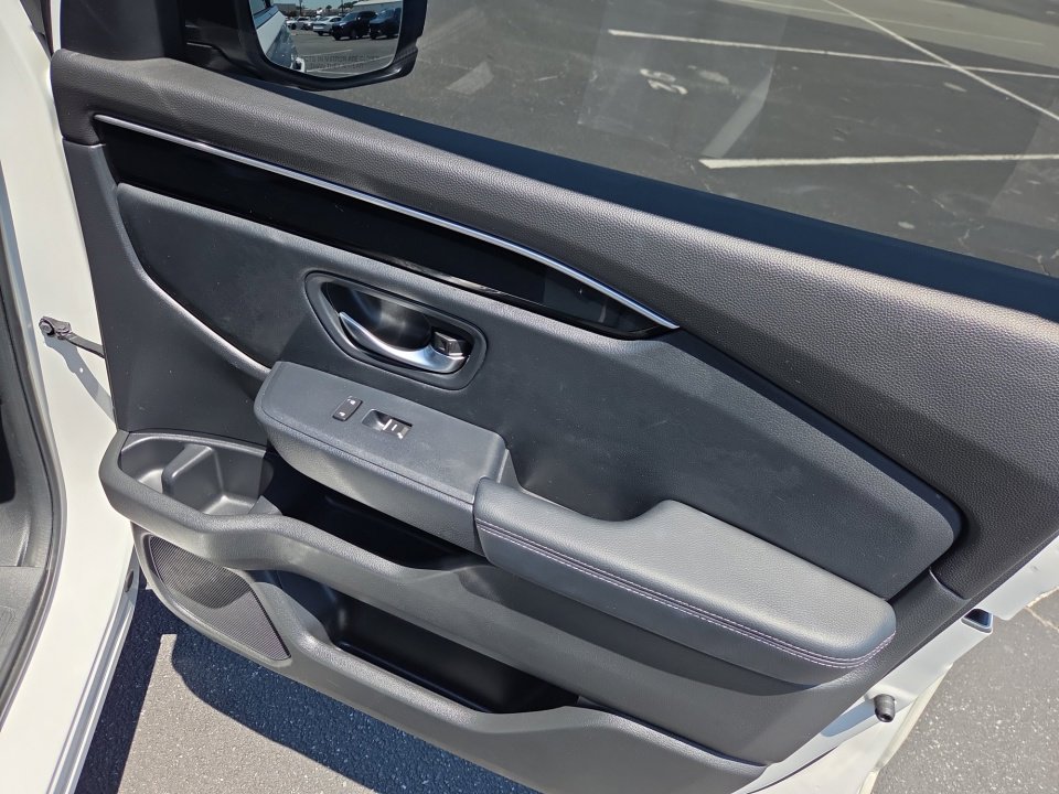 Certified 2025 Honda Pilot Touring image 31