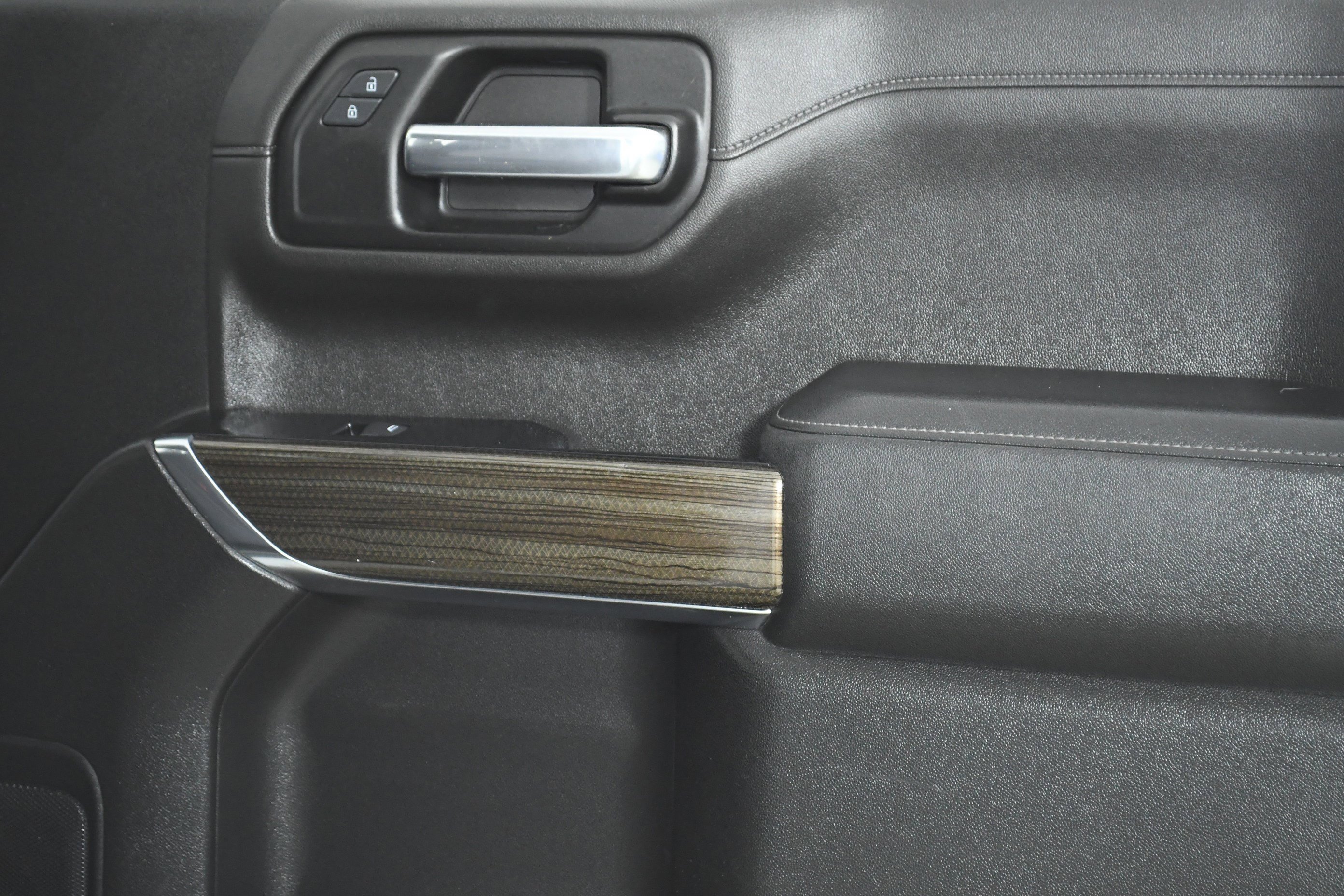 Used 2019 Chevrolet Silverado 1500 LT w/ All-Star Edition image 27