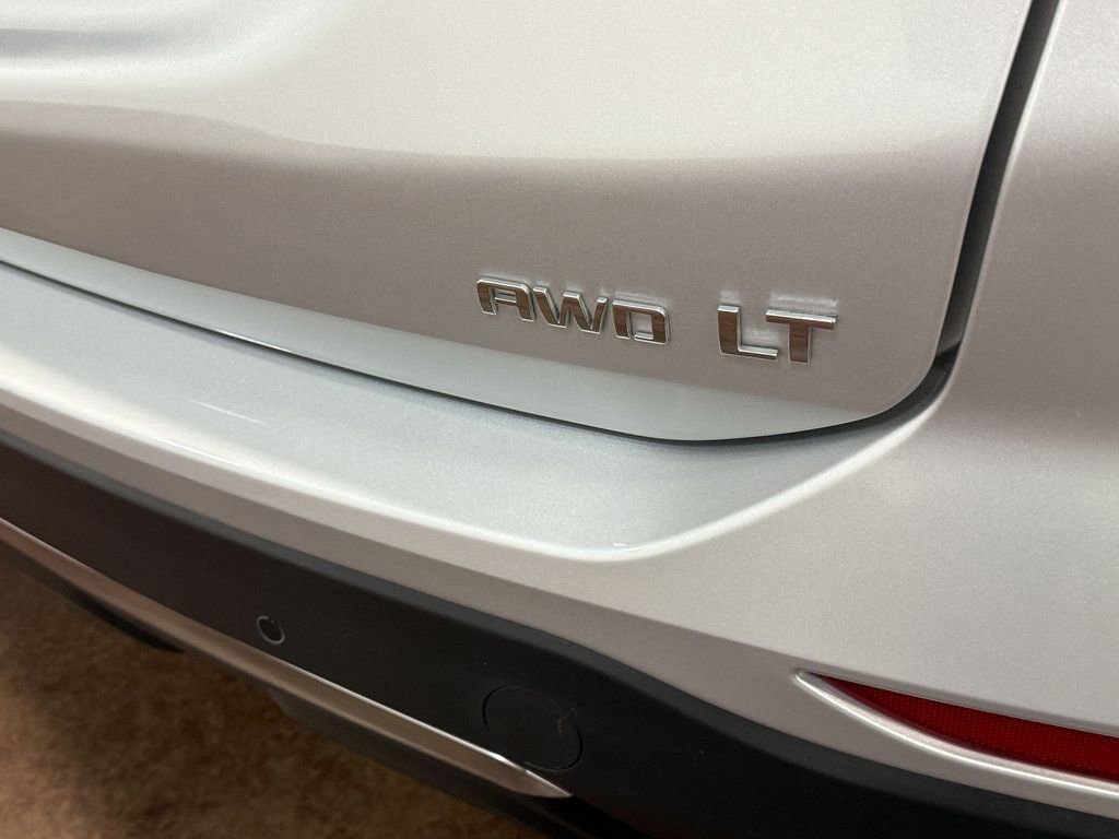 Used 2022 Chevrolet Equinox LT image 48