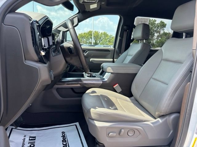 Certified 2025 Chevrolet Silverado 2500 LTZ w/ LTZ Convenience Package AWD/4WD image 16