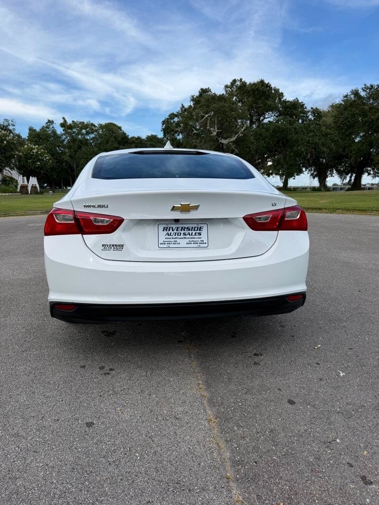 Used 2023 Chevrolet Malibu LT FWD image 4