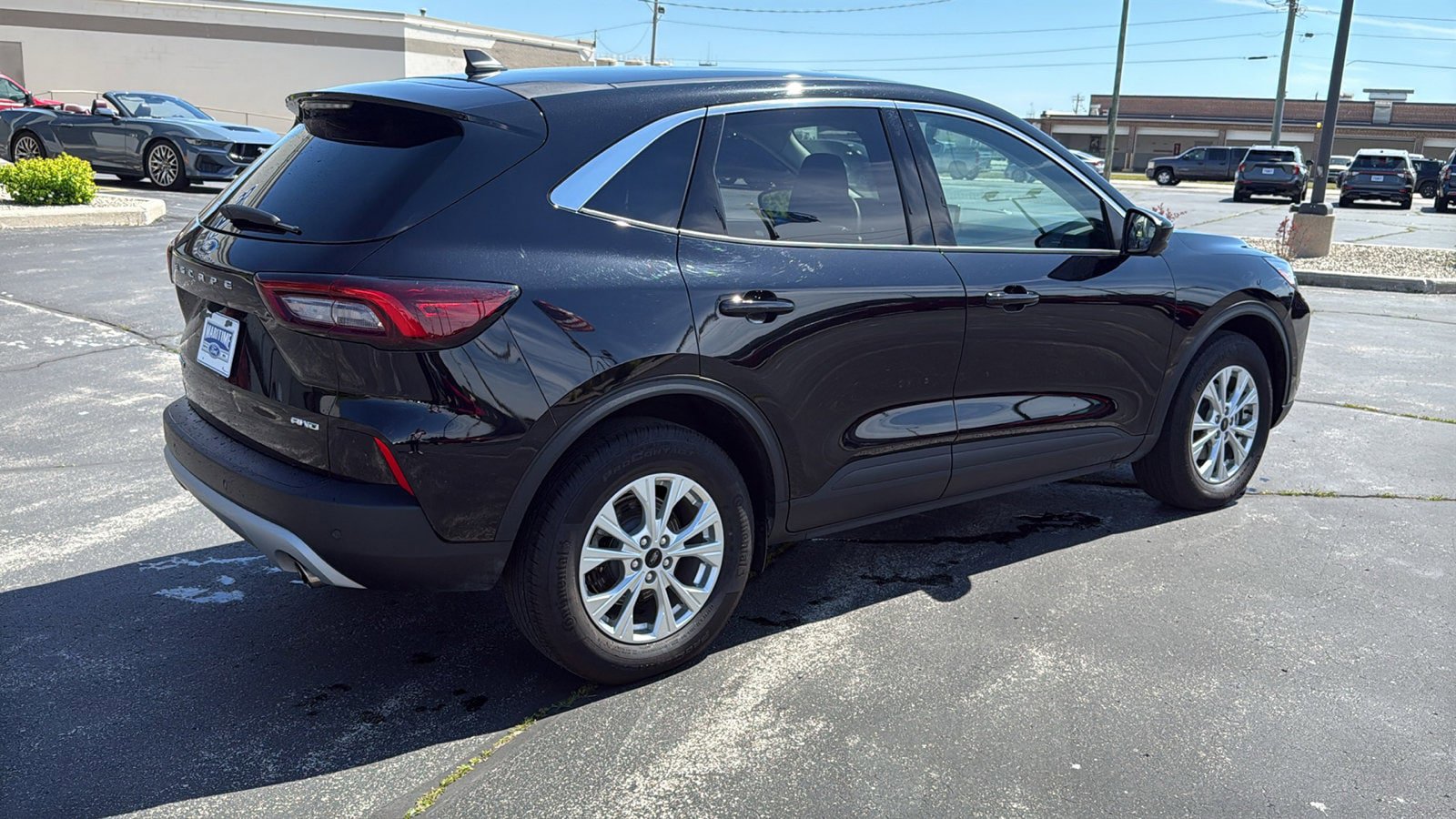Used 2023 Ford Escape Active w/ Tech Pack #2 AWD/4WD image 8