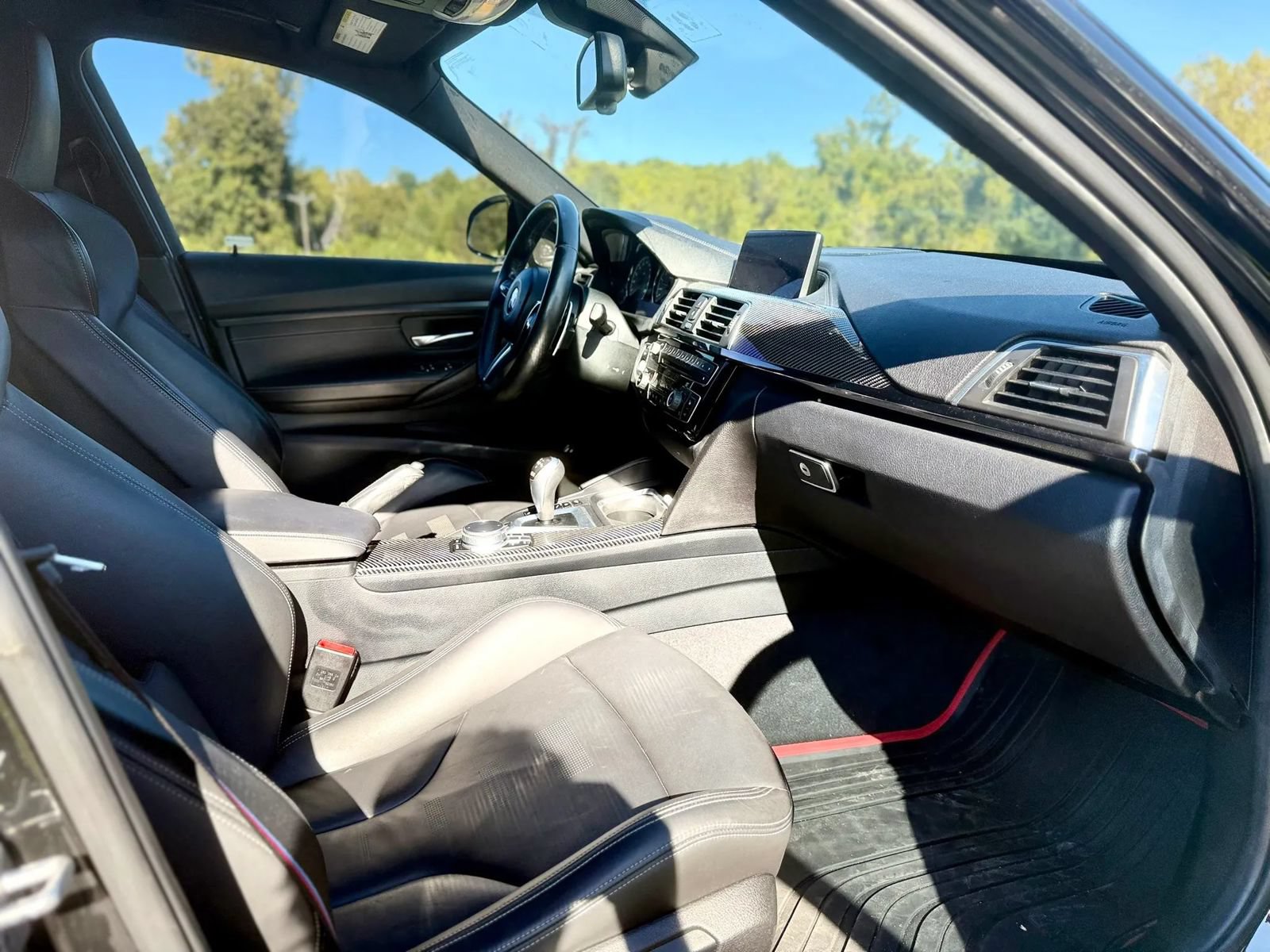Used 2018 BMW M3 RWD image 17