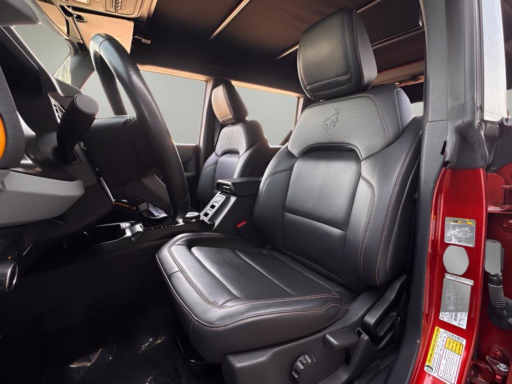 Used 2022 Ford Bronco Badlands image 8