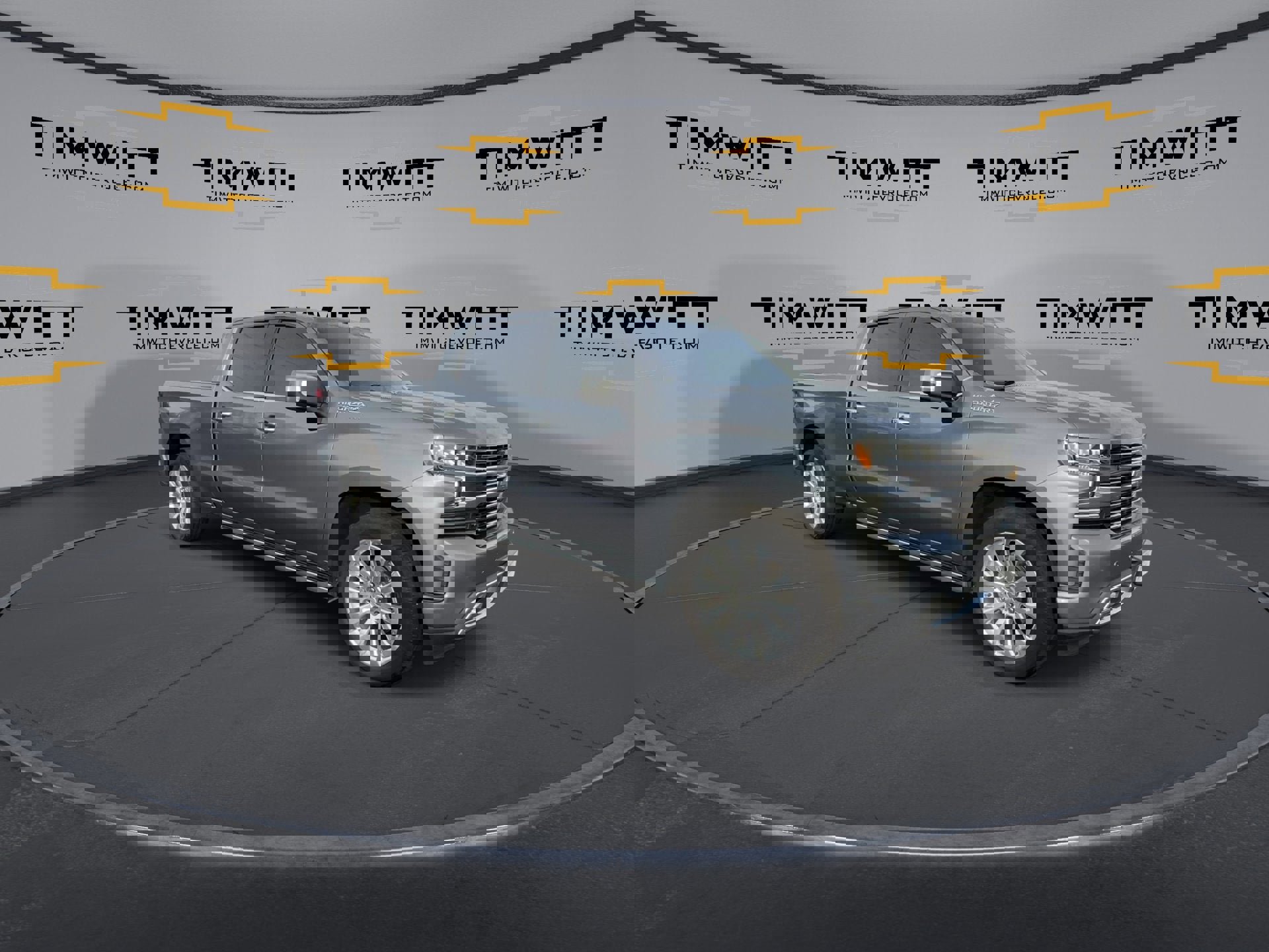 Used 2021 Chevrolet Silverado 1500 High Country w/ Safety Package II image 3